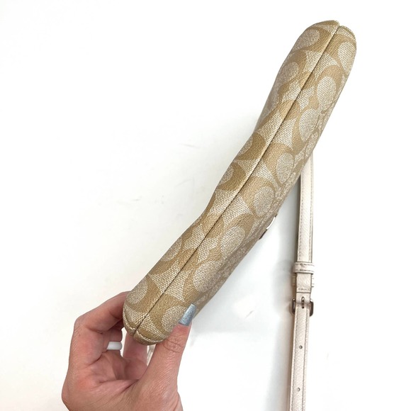 Coach | Signature Tan Cream Crossbody - Picture 4 of 7